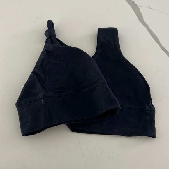 Set of 2 top knot hats - Picture 1 of 3